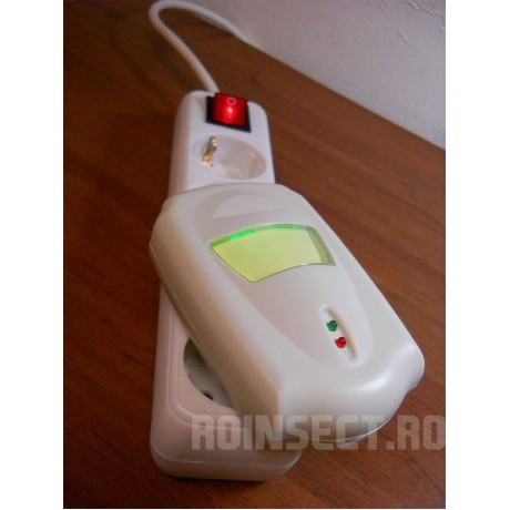 Aparat cu unde electromagnetice anti gandaci, anti rozatoare  Pestmaster AG230 - 230mp